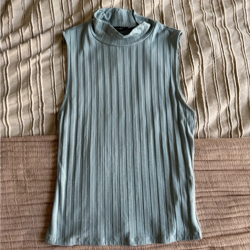 Dynamite Light Blue Ribbed Tank Top - Picture 4 of 4